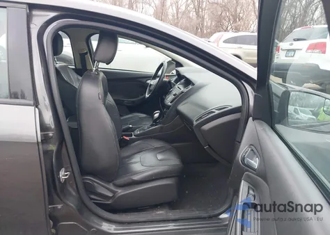 2015 Ford Focus Se из США, поврежденный, VIN 1FADP3K22FL234411